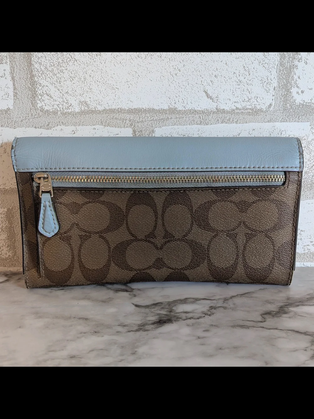 Coach Light Blue Leather & Signature Brown Continental Wallet - Picture 2 of 4